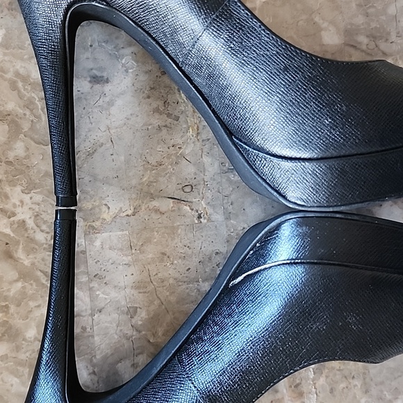 Michael Kors black heels - Picture 3 of 8